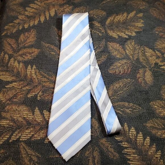 Donald Trump Signature Collections Light Blue, White, and Grey Striped Silk Tie